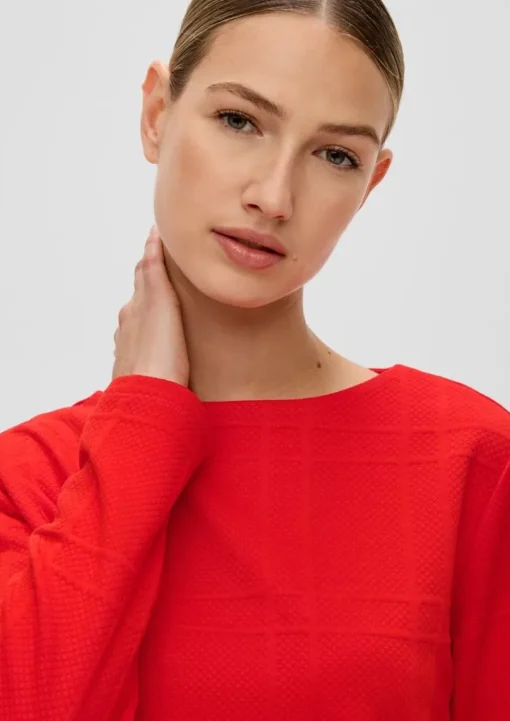 S.Oliver Sweatshirt mit Musterstruktur rot & schwarz S23 2139339